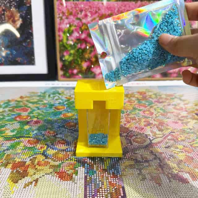 手芸時間オリジナル　ダイヤモンドアート用 スタンドビーズロート　黄色