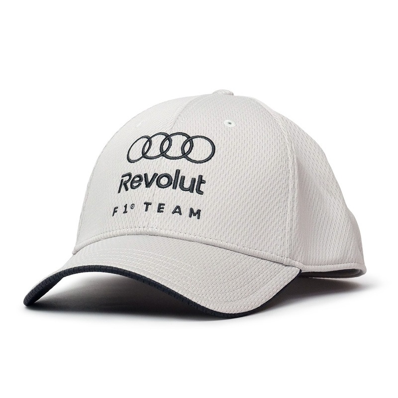AUDI REVOLUT F1 チーム DNA FLEX キャップ 2026 チョークパール AJ-KE9029