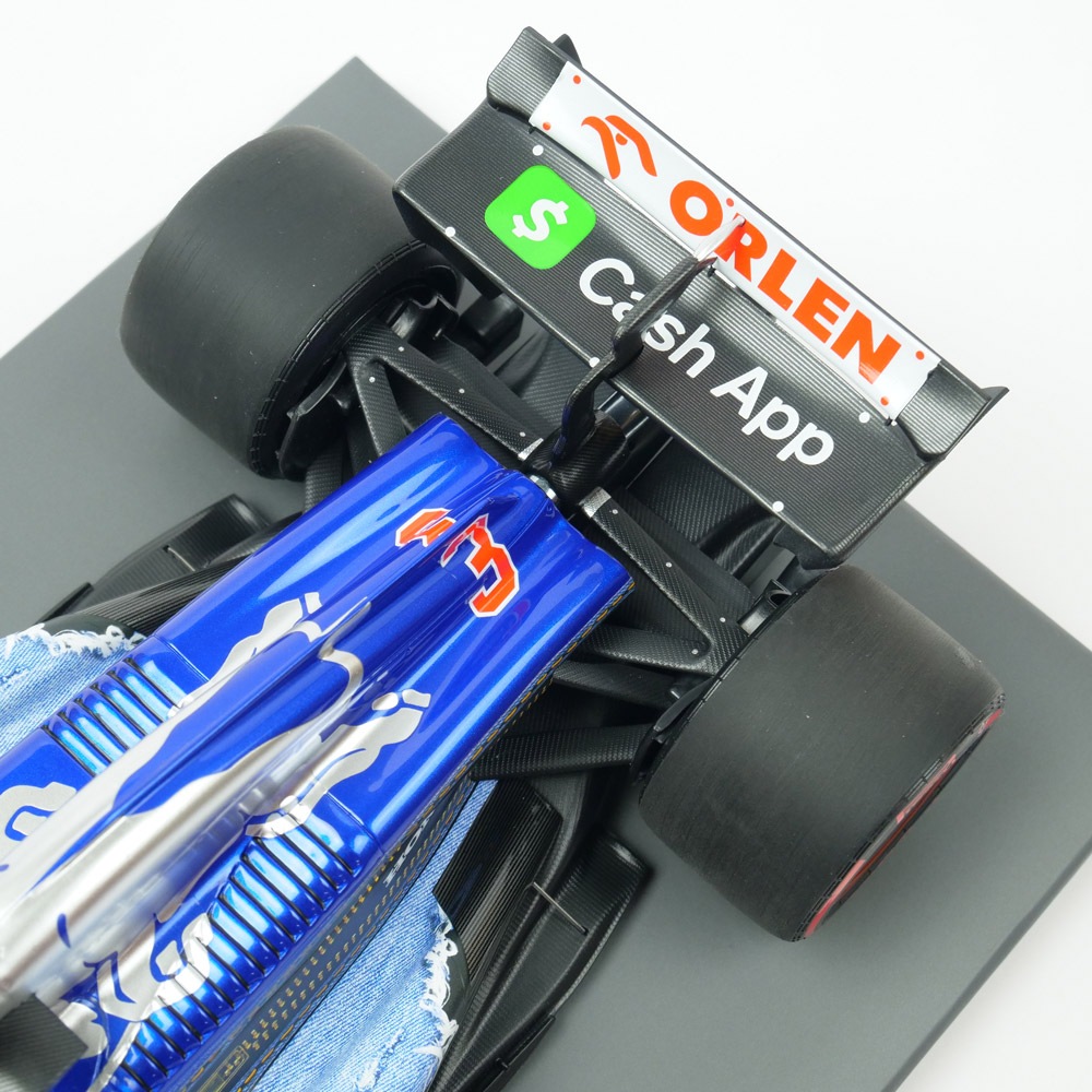 MINICHAMPS 1/18スケール ビザ キャッシュ RB F1チーム VCARB 01 D