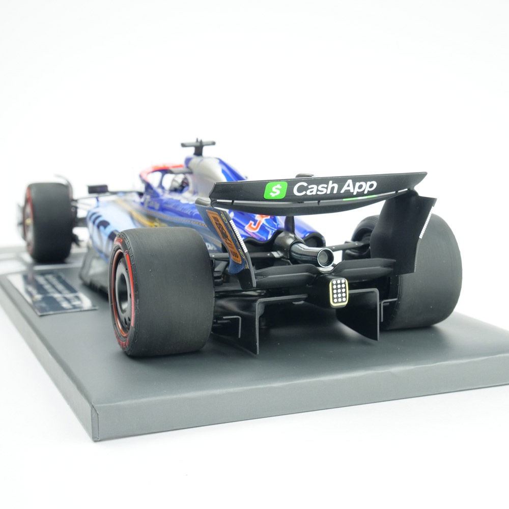 MINICHAMPS 1/18スケール ビザ キャッシュ RB F1チーム VCARB 01 D
