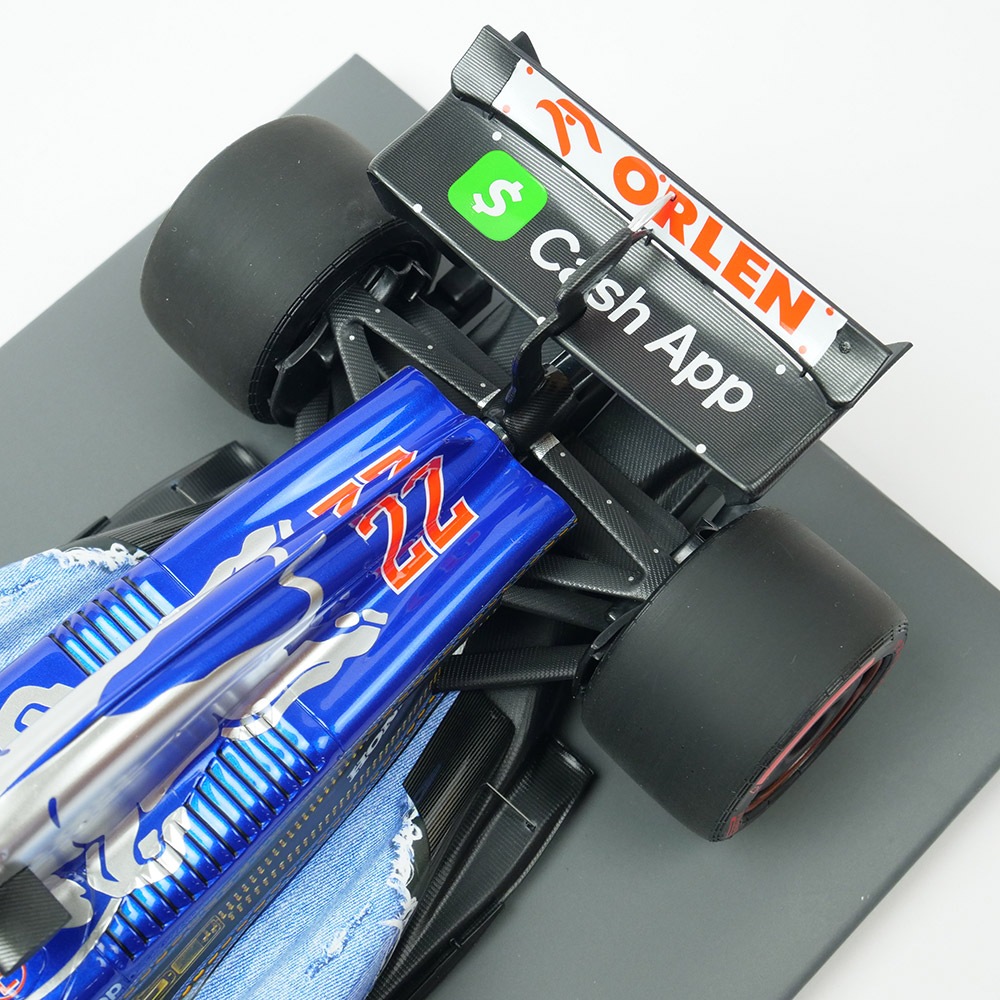 MINICHAMPS 1/18スケール ビザ キャッシュ RB F1チーム VCARB 01