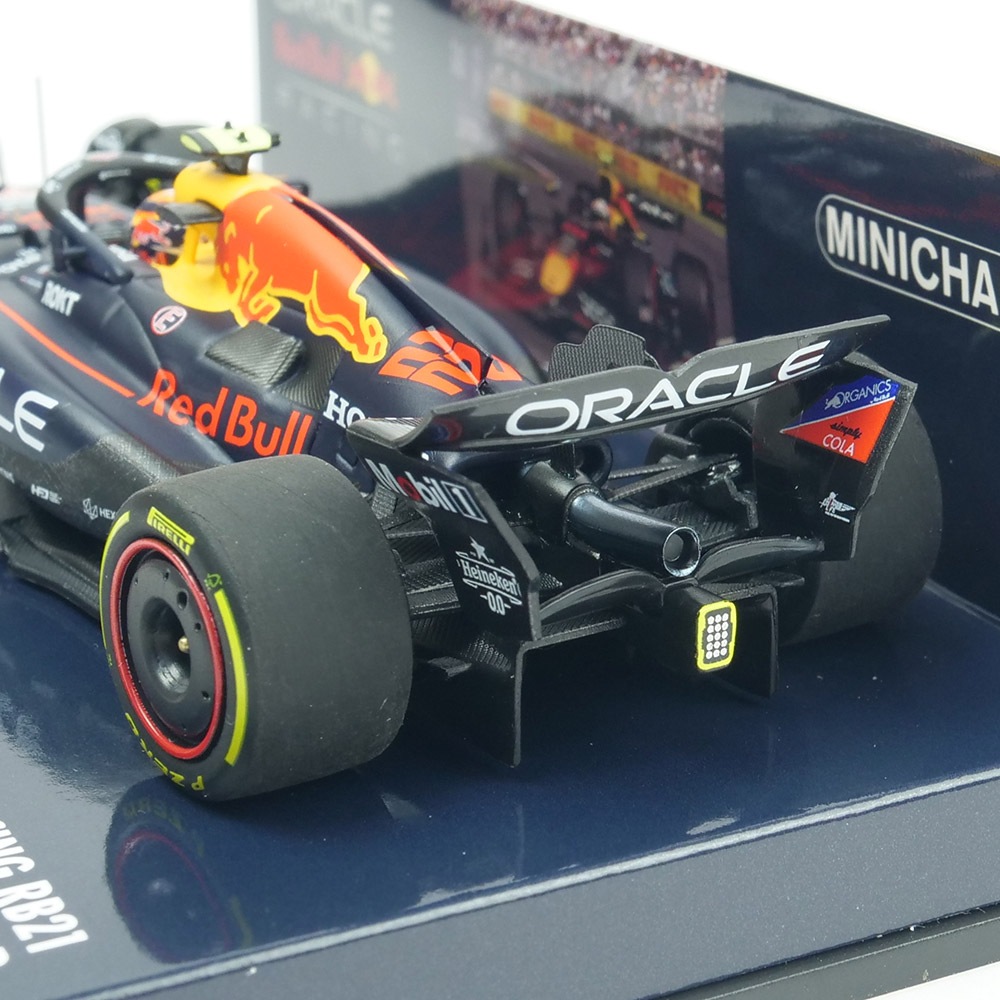 MINICHAMPS 1/43スケール オラクル レッド ブル レーシング RB21 角田