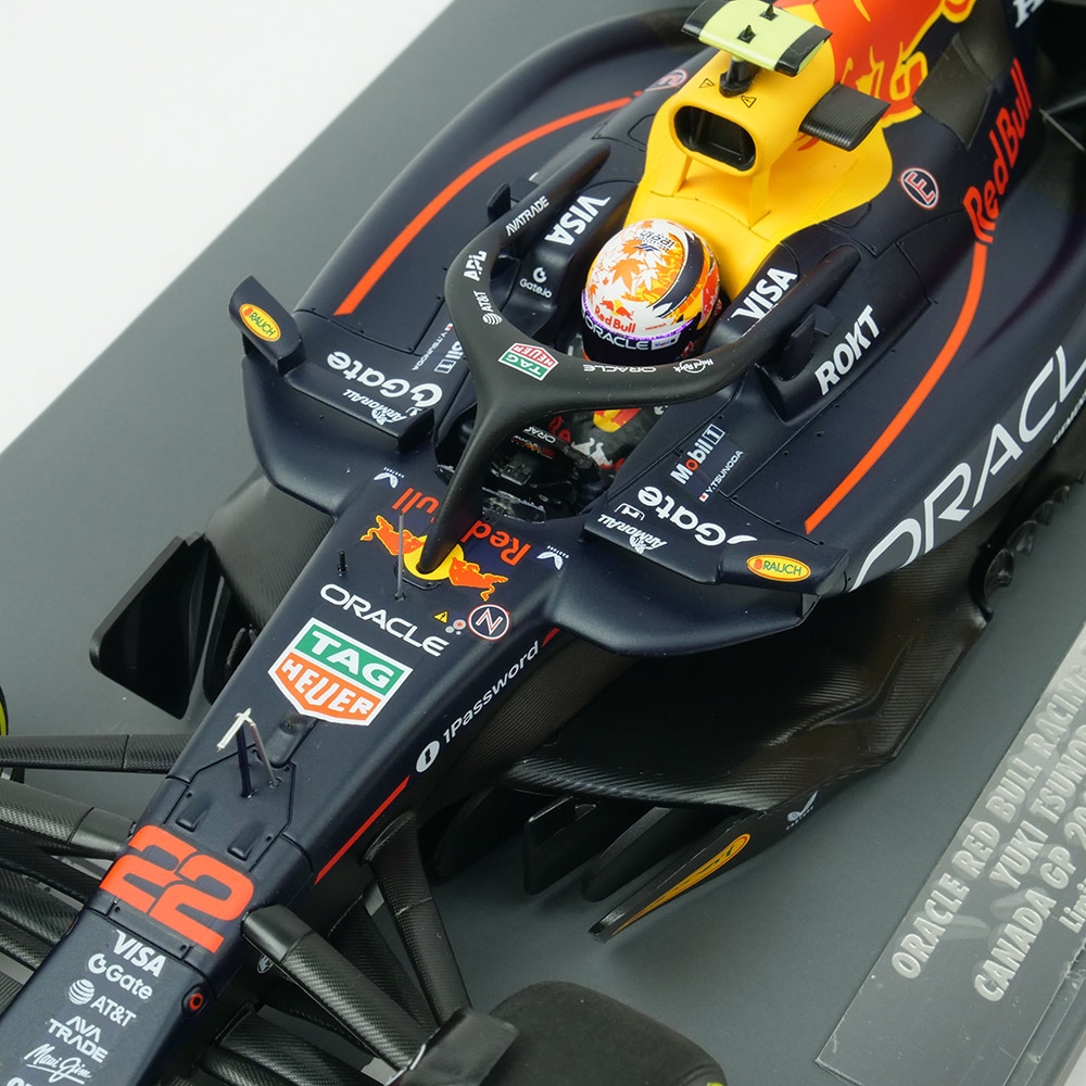 MINICHAMPS 1/18スケール オラクル レッド ブル レーシング RB21 角田