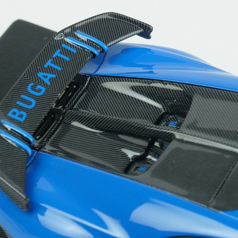 Look Smart 1/43スケール ブガッティ シロン Pur Sport Agile Blue LS520A