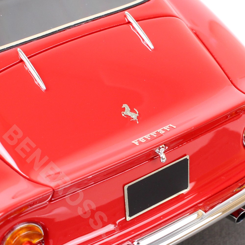 BBR MODELS 1/18スケール フェラーリ 275 GTB/4 1966 Red（ケース付