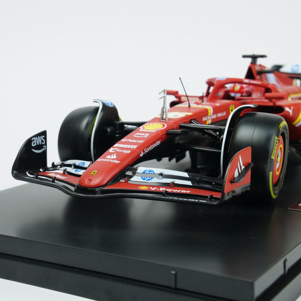 Bburago 1/18スケール フェラーリ SF24 C.ルクレール 2024 ケース付 BR