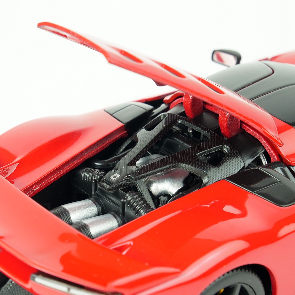 Bburago 1/24スケール フェラーリ F80 レッド 18-26034R | フェラーリ