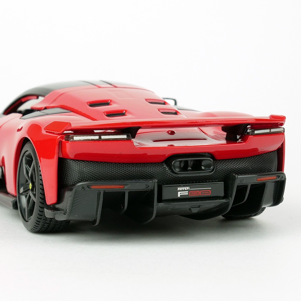 Bburago 1/64スケール フェラーリ F80 レッド 18-26034R | フェラーリ