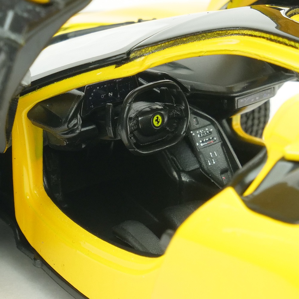 Bburago 1/64スケール フェラーリ F80 イエロー 18-26034Y