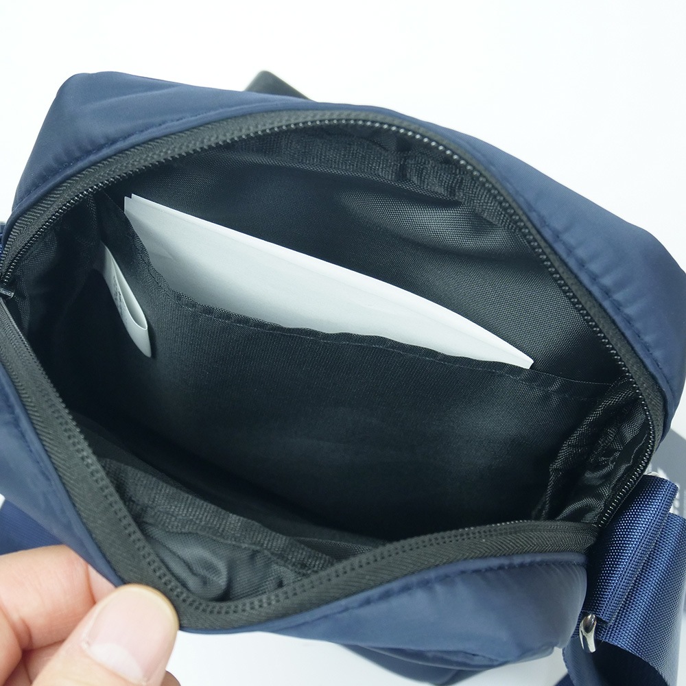 オラクル レッドブル レーシング チーム クロスボディバッグ 2026 ネイビー RBRACC0002-020