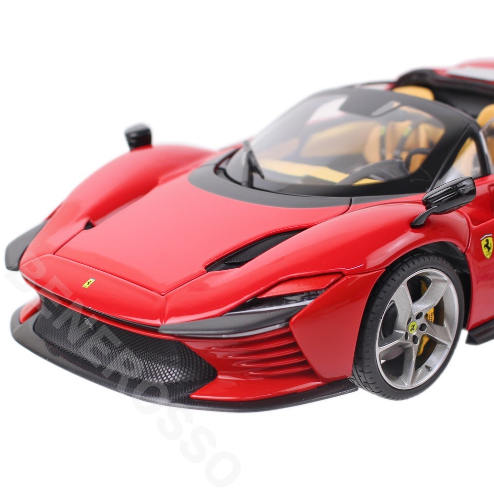 BBURAGO 1/18スケール フェラーリ デイトナ SP3 クローズルーフ 2022 レッド シグニチャー シリーズ 18-16912R