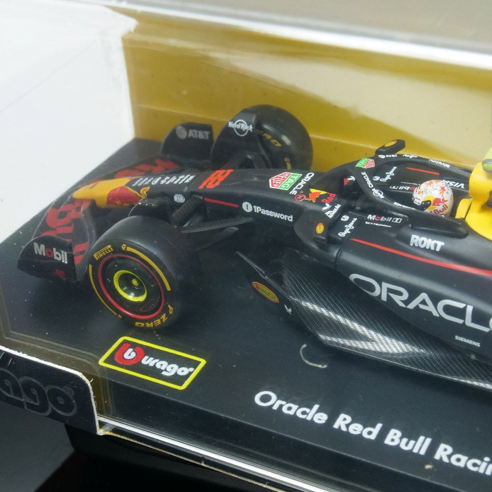 Bburago 1/43スケール オラクル レッドブル レーシング ホンダ RB21