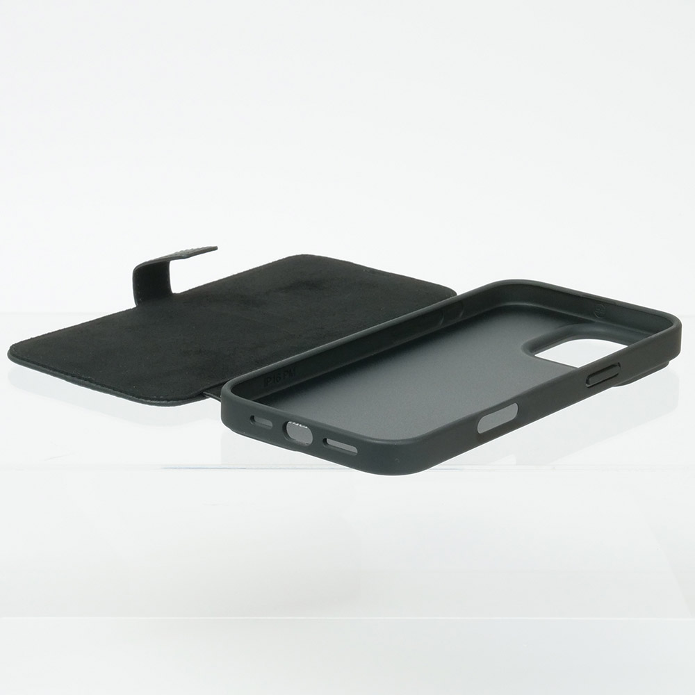 メルセデスベンツ iPhone 16ProMax WOOD IMITATION レザー ブックタイプケース ブラック MEBKP16X23RBGVK