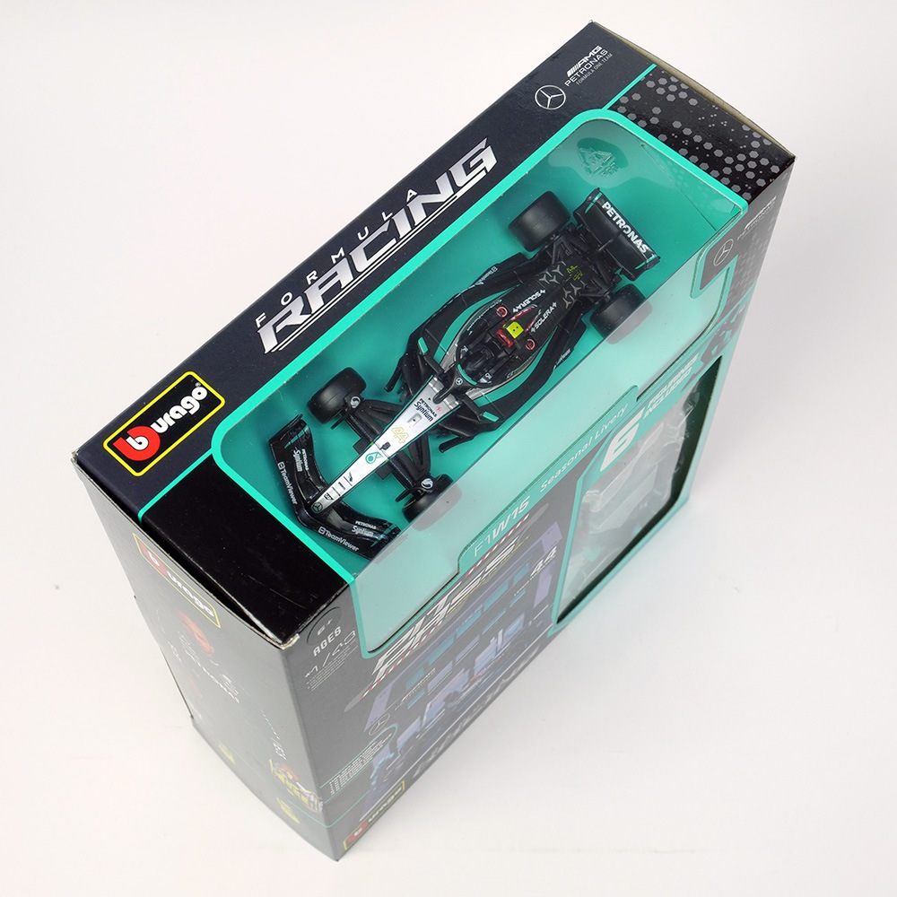 Bburago 1/43スケール メルセデス-AMG ペトロナス F1チーム PIT PASS