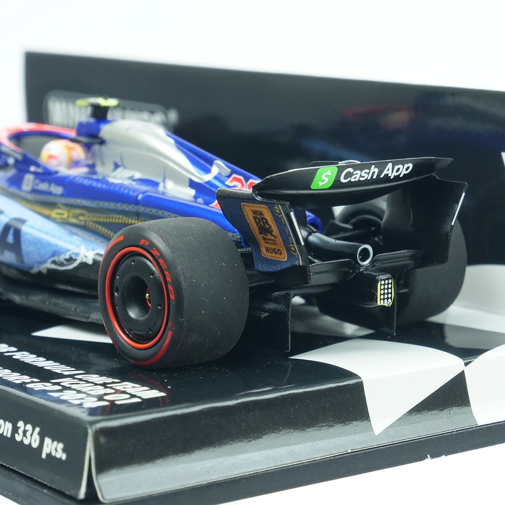 MINICHAMPS 1/43スケール ビザ キャッシュ RB F1 Team VCARB 01角田裕