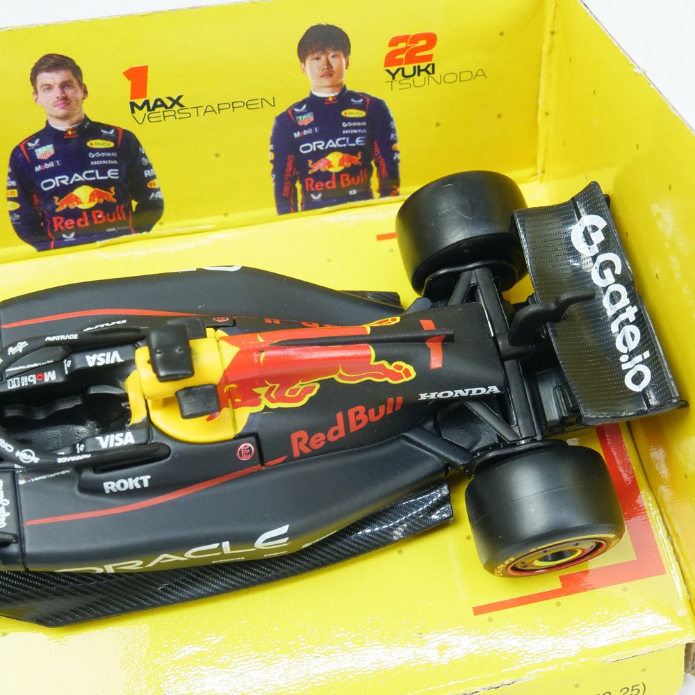 Bburago 1/43スケール オラクル レッドブル レーシング ホンダ RB21 M