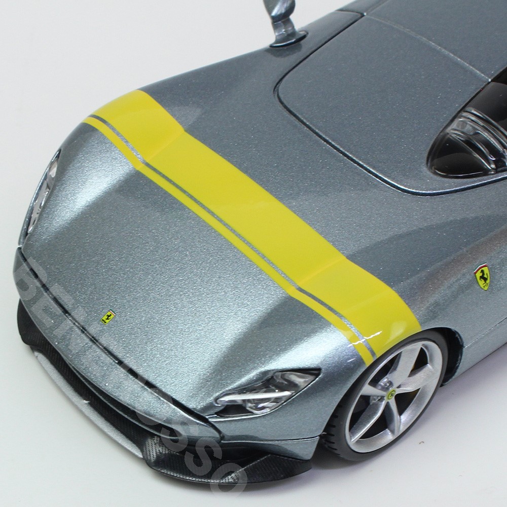 Bburago 1/24スケール フェラーリ Monza SP1 シルバー 18-26027S