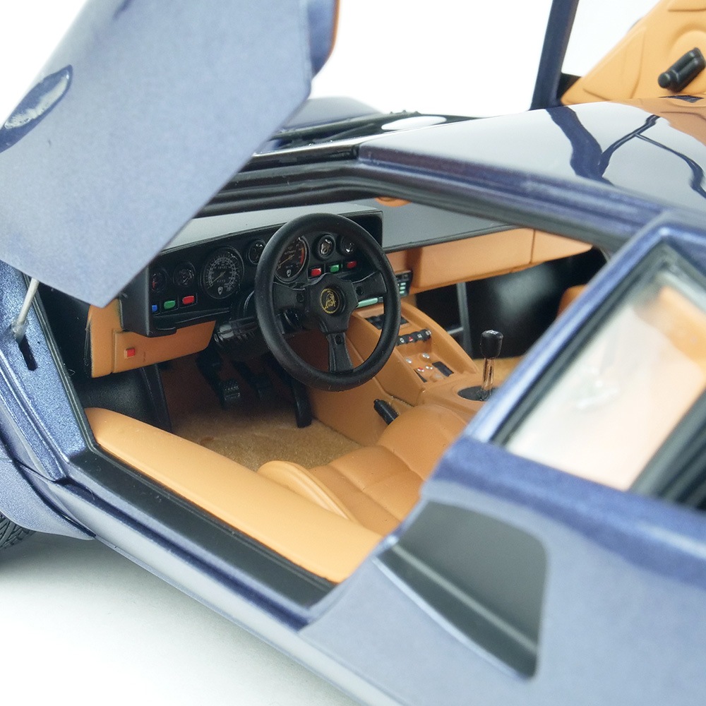 京商 1/18スケール ランボルギーニ カウンタック LP5000 クワトロバル