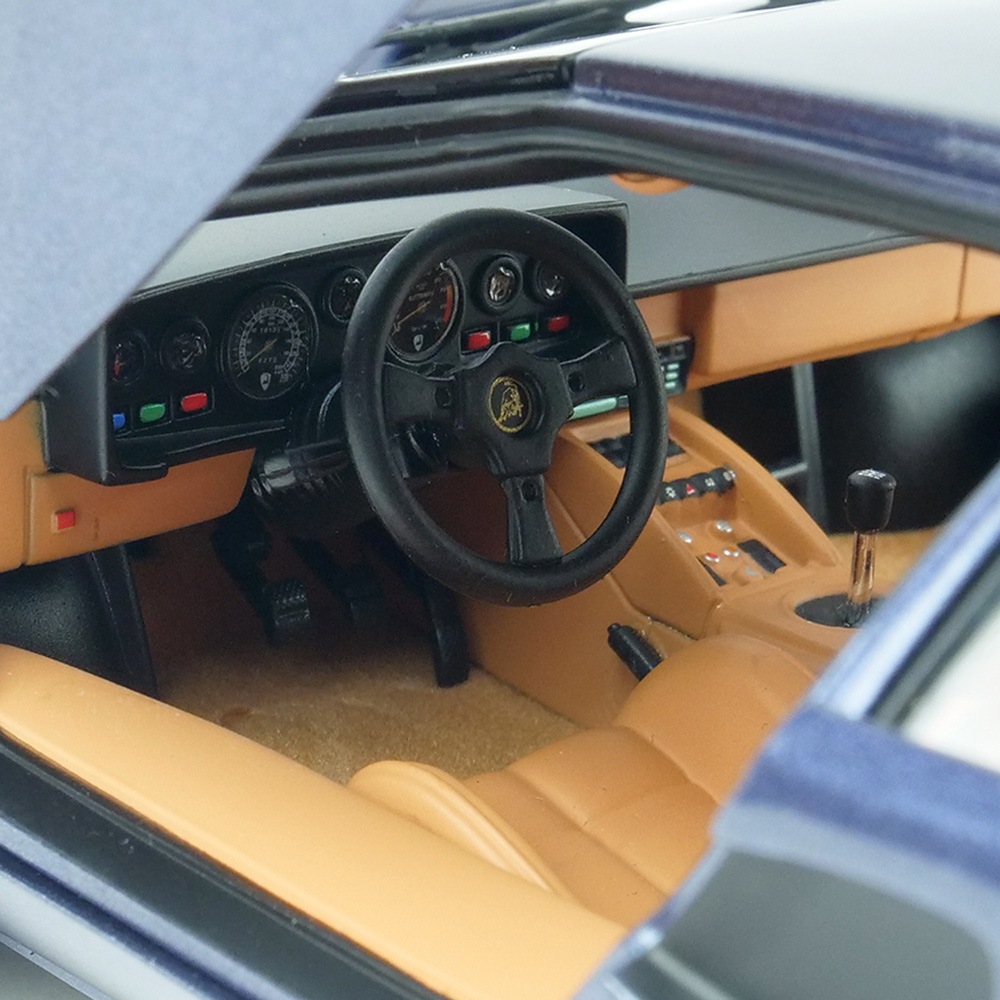 京商 1/18スケール ランボルギーニ カウンタック LP5000 クワトロバル