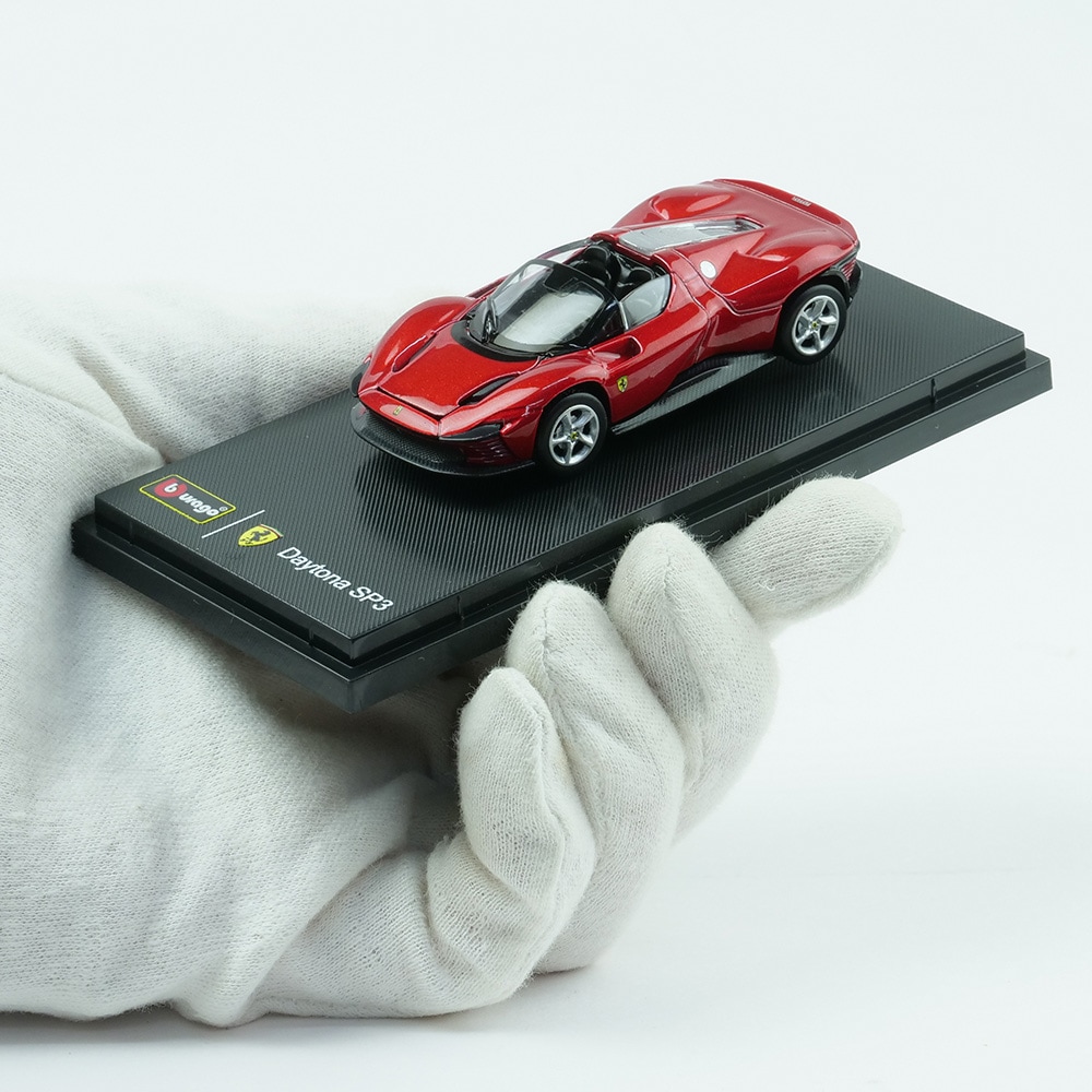 Bburago 1/64スケール フェラーリ デイトナ SP3 レッド 28-56322R