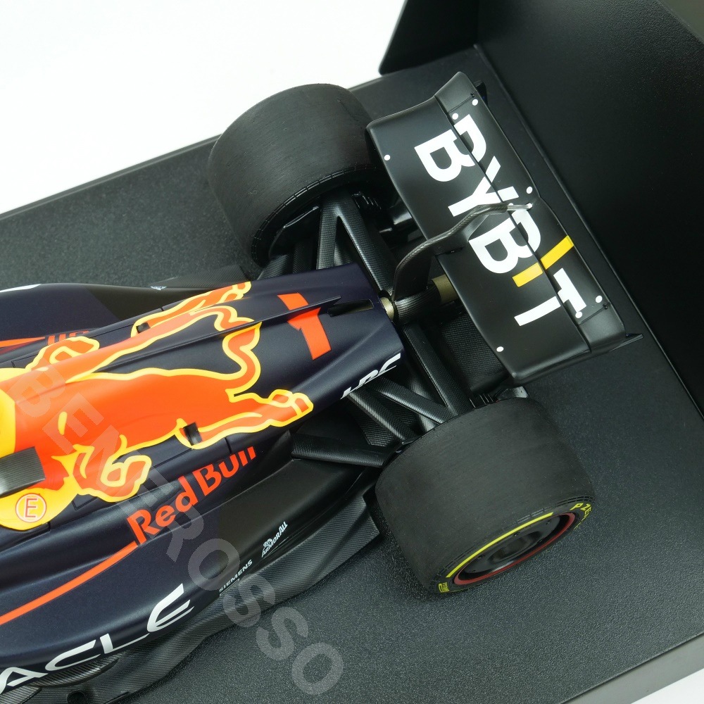 ミニチャンプス 1/18 RB18 ハンガリーGP 優勝 M.フェルスタッペン レッドブル RB18 M.フェルスタッペン ハンガリーGP | F1ミニカー