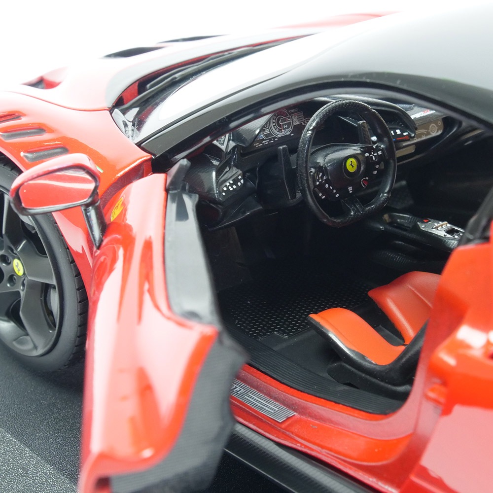 限定品burajoFERRARI12分の1サイズ 限定品burajoFERRARI12分の1サイズ