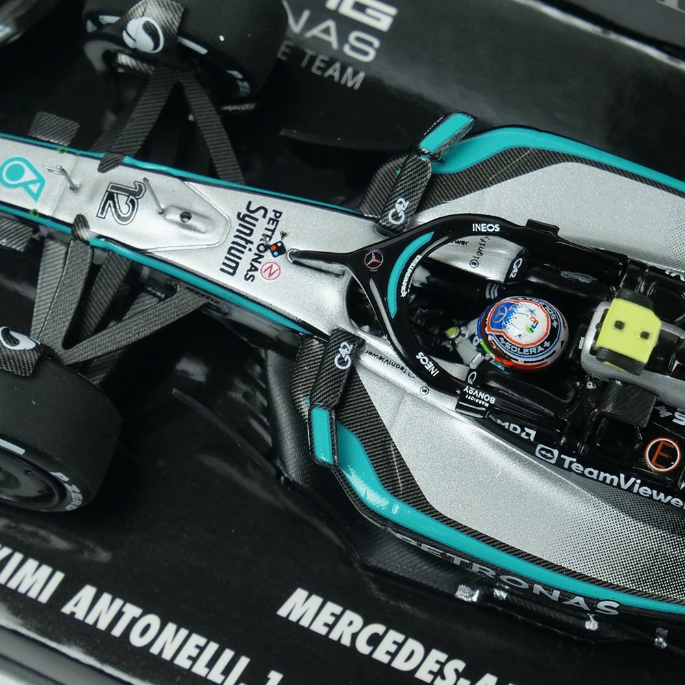 MINICHAMPS 1/43スケール メルセデスAMG ペトロナス F1チーム W16 E パフォーマンス K.アントネッリ カナダGP 2025 3位入賞 シルバー 417251012