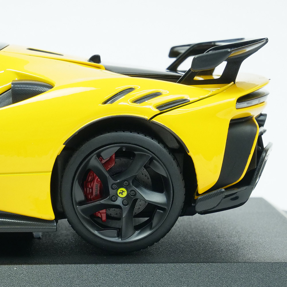 Bburago 1/18スケール フェラーリ SF90 XX ストラダーレ イエロー 18-16020Y