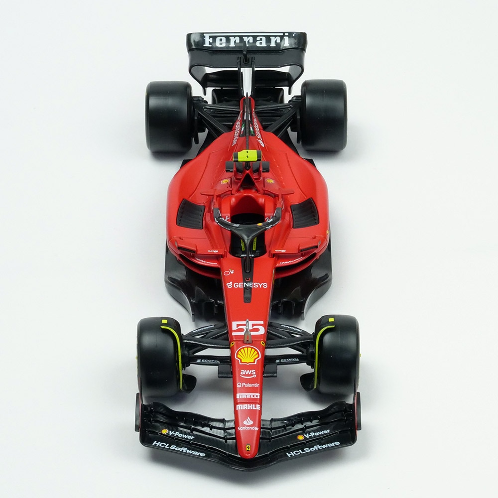 Bburago 1/24スケール フェラーリ SF23(2023) #55 C.サインツ フィギュア付 18-26809S