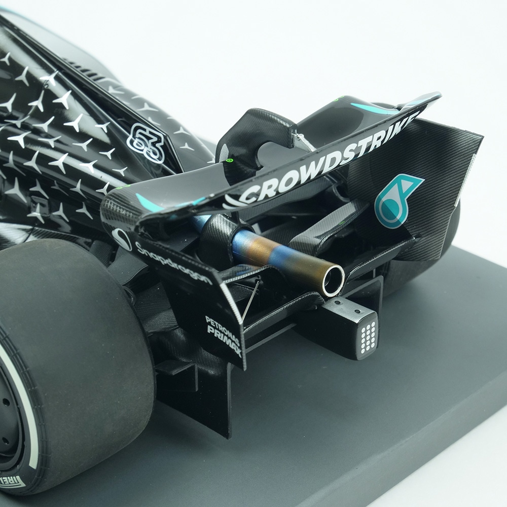 MINICHAMPS 1/18スケール メルセデス-AMG ペトロナス F1チーム W16 E