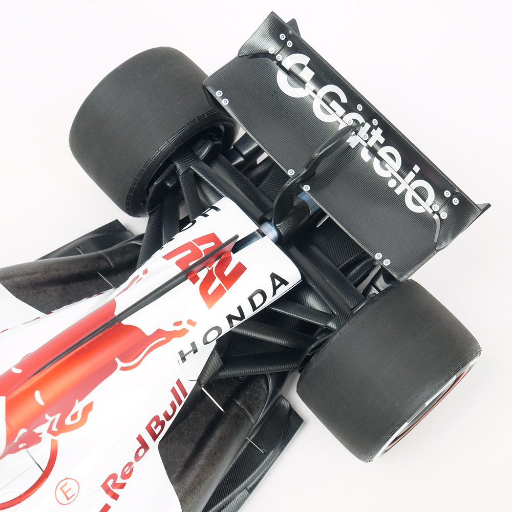 MINICHAMPS 1/18スケール オラクル レッド ブル レーシング RB21 角田