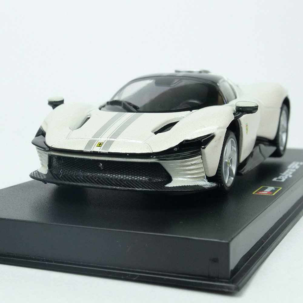 BBURAGO 1/43スケール デイトナ SP3 ホワイト 18-36914W