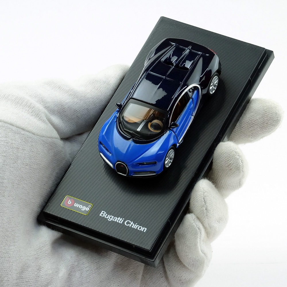 Bburago 1/64スケール ブガッティ シロン メタリックブルー BUR59078BL