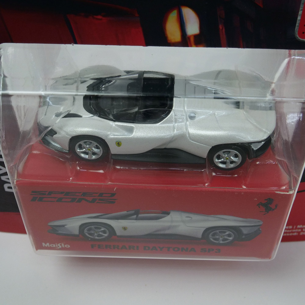 Maisto 1/64スケール SPEED ICONS フェラーリ デイトナ SP3 ホワイト