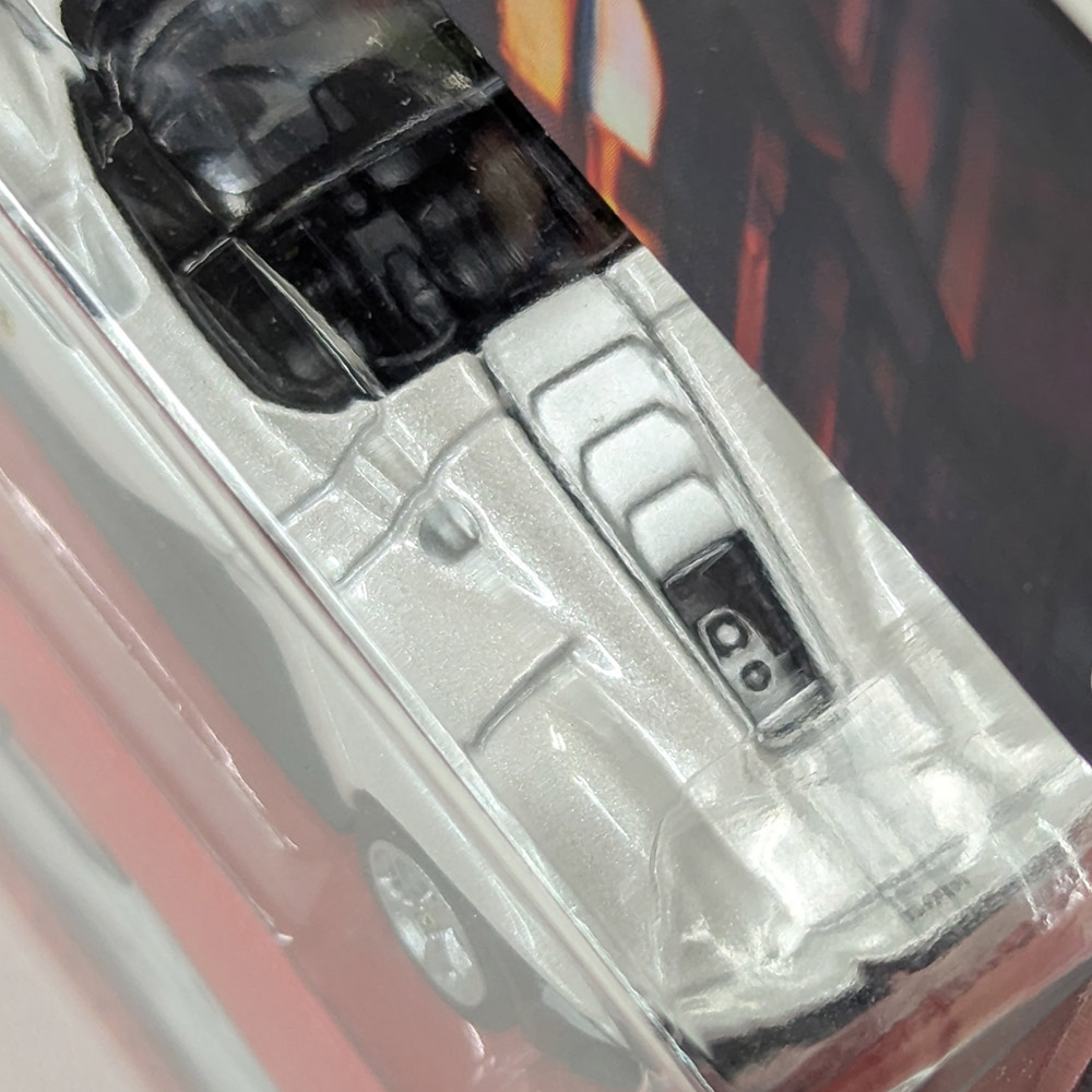 Maisto 1/64スケール SPEED ICONS フェラーリ デイトナ SP3 ホワイト