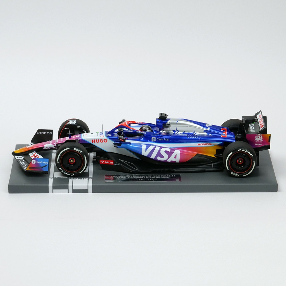 MINICHAMPS 1/18スケール ビザ キャッシュ RB F1チーム VCARB 01 D