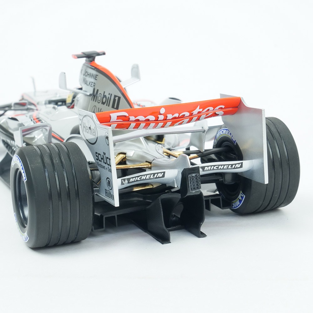 未開封　美品　限定　ミニチャンプス1/18 マクラーレン2006キミ.ライコネン MINICHAMPS 1/18スケール マクラーレン メルセデス MP4/21 K