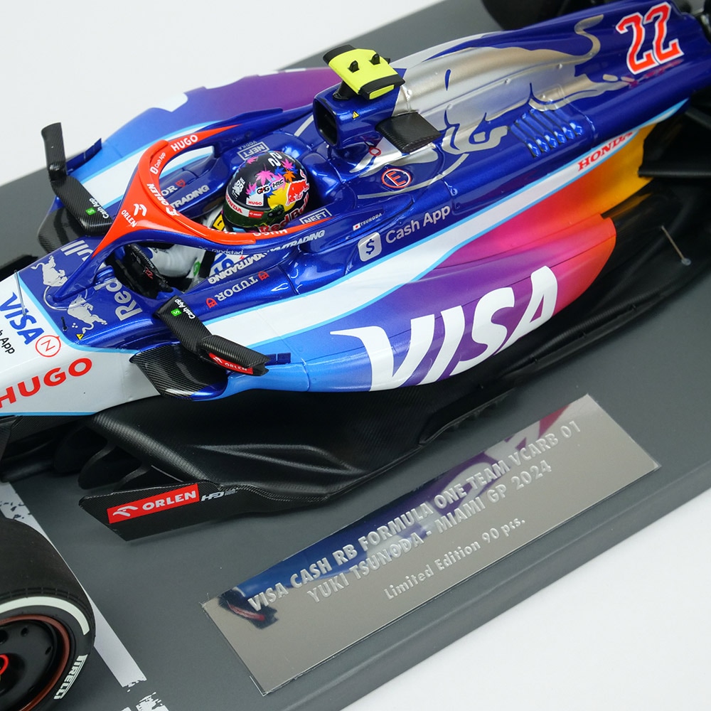 MINICHAMPS 1/18スケール ビザ キャッシュ RB F1チーム VCARB 01