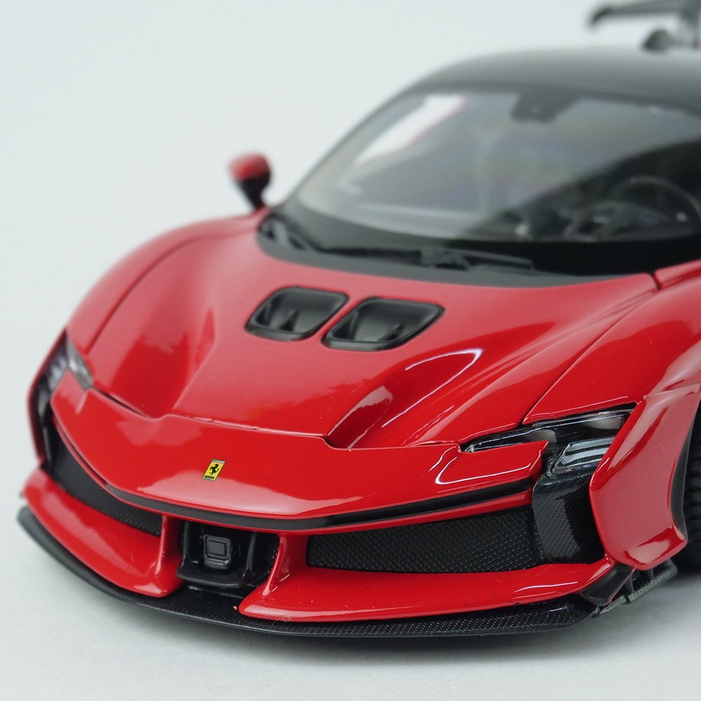 Bburago 1/24スケールフェラーリ SF90 XX ストラダーレ レッド 18