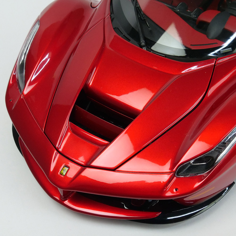 BBR MODELS 1/18スケール フェラーリ ラ フェラーリ レッドメタリック