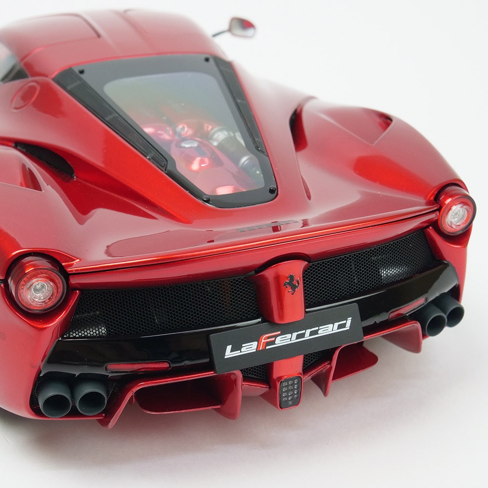 BBR MODELS 1/18スケール フェラーリ ラ フェラーリ レッドメタリック
