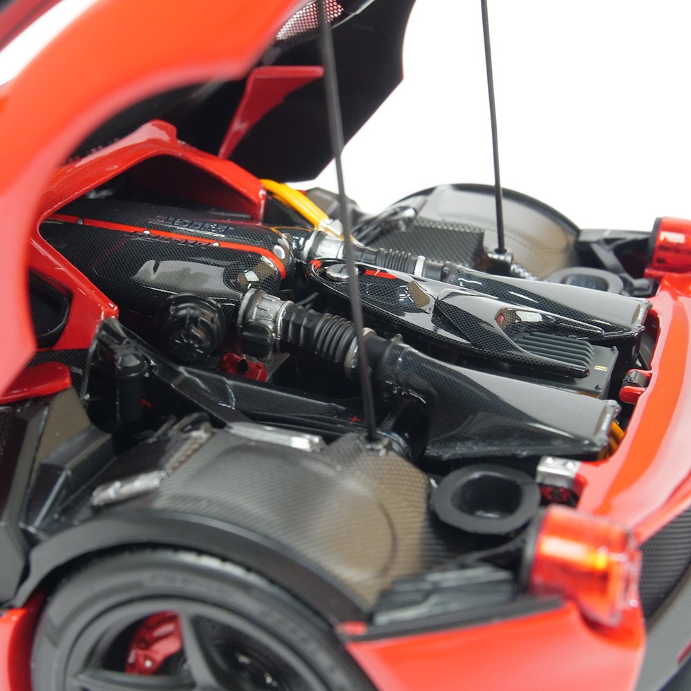 BBR MODELS 1/18スケール フェラーリ ラ フェラーリ レッド (ロッソ コルサ) PBBR182218