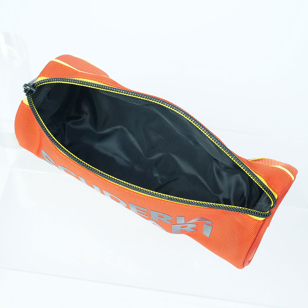 スクーデリア フェラーリ ラウンド ジッパー ケース レッド FP72003