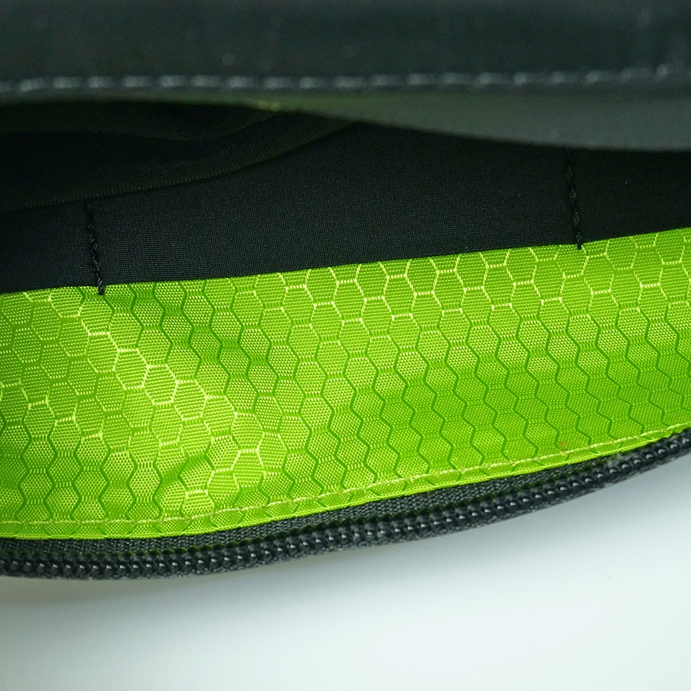 ランボルギーニ テック ポーチ ブラック LB-TP-UR/10-BK