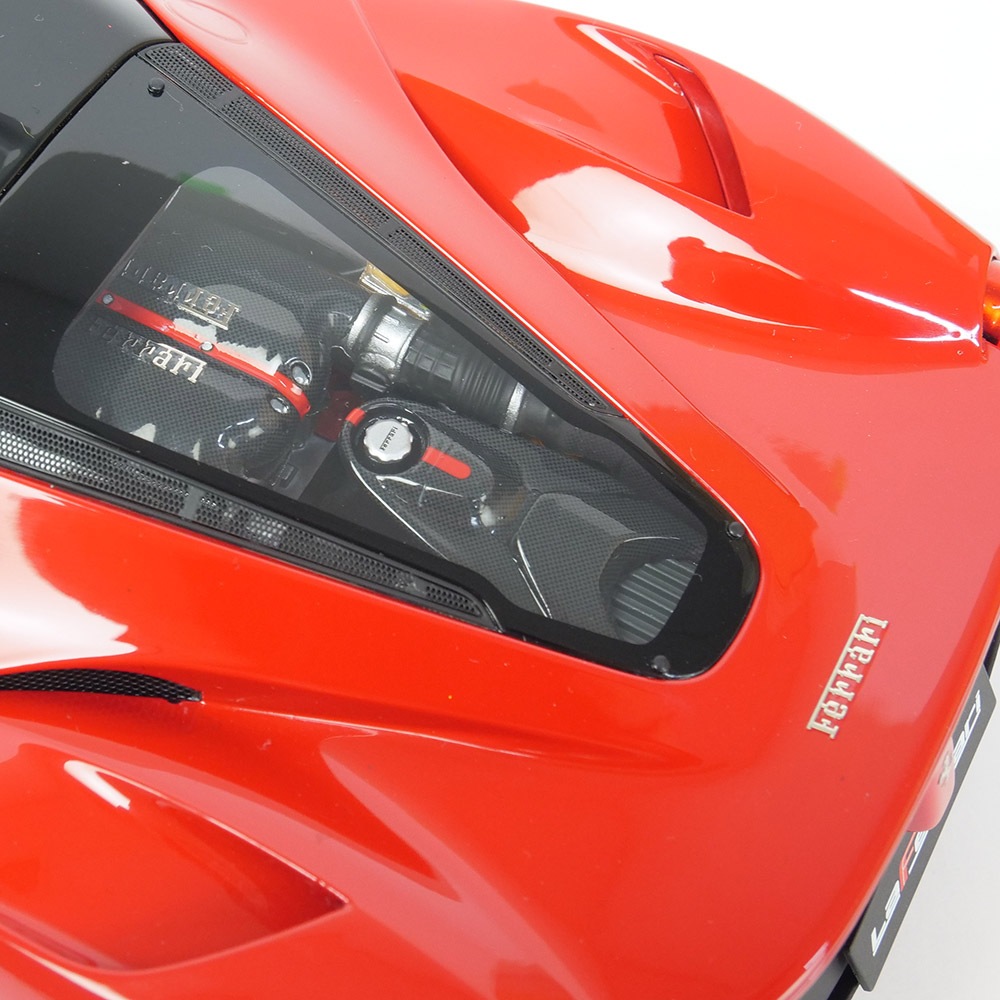 BBR MODELS 1/18スケール フェラーリ ラ フェラーリ レッド (ロッソ コルサ) スペシャルシート PBBR182219