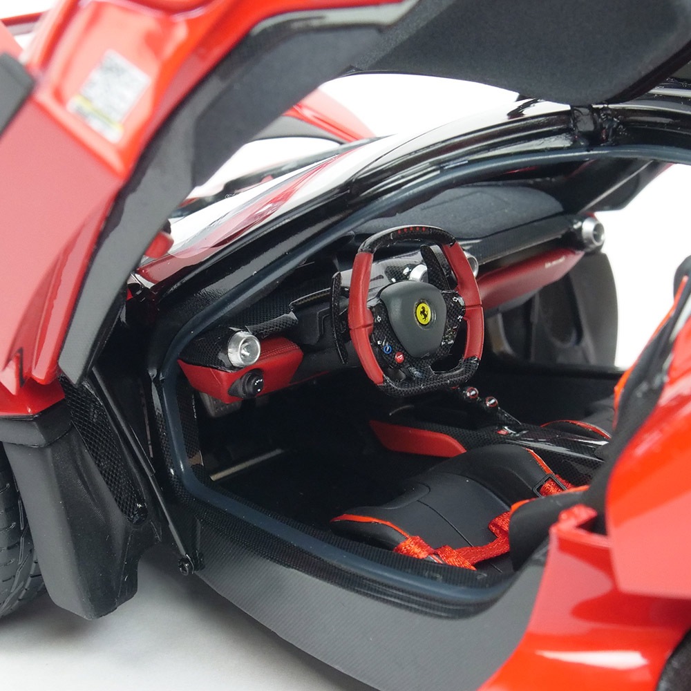 BBR MODELS 1/18スケール フェラーリ ラ フェラーリ レッド (ロッソ コルサ) スペシャルシート PBBR182219