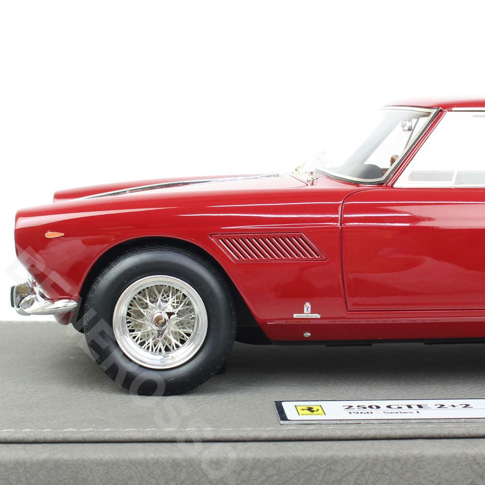 BBR MODELS 1/18スケール フェラーリ 250 GTE 2+2 I Series 1960 Rosso
