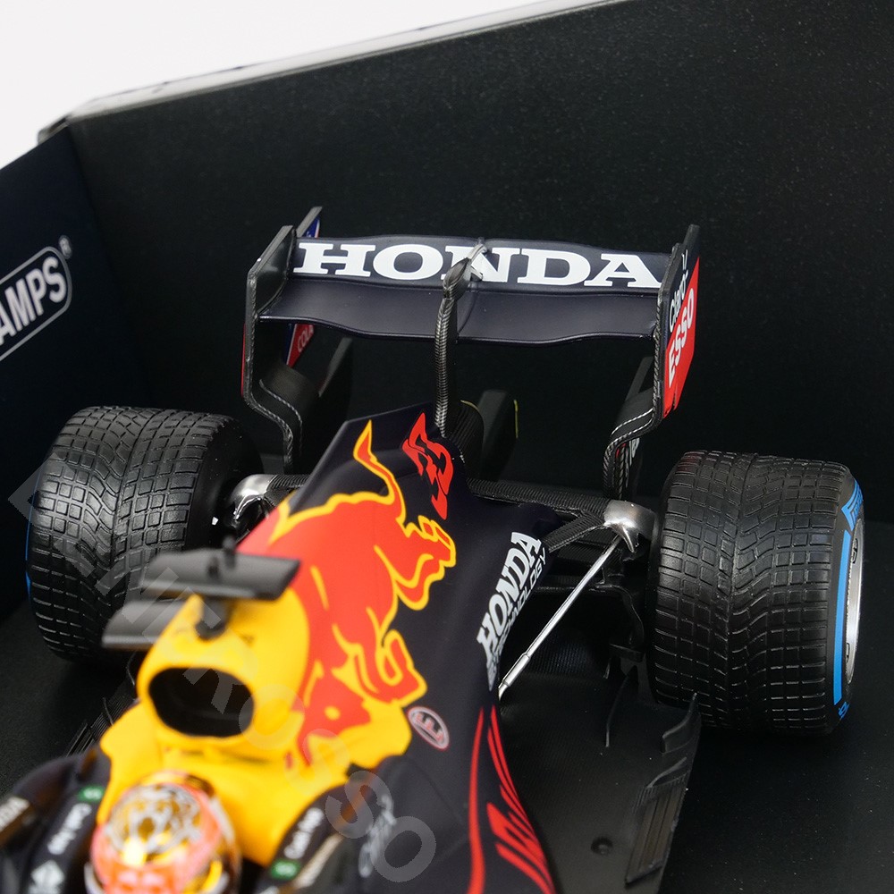 MINICHAMPS 1/18スケール レッドブル レーシング ホンダ RB16B M.フェルスタッペン 2021 ベルギーGP 優勝 110211333