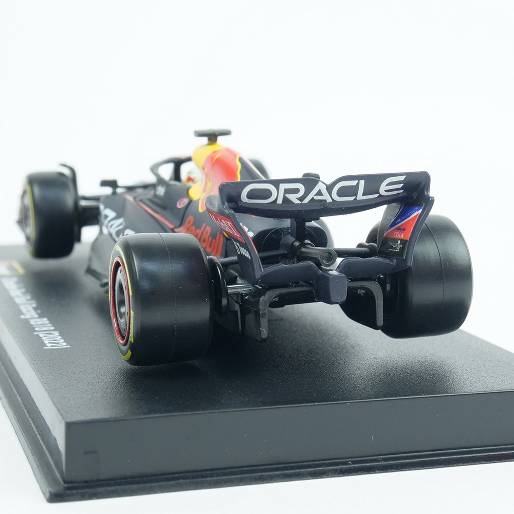 BBURAGO 1/43スケール オラクル レッドブル レーシング RB18 M