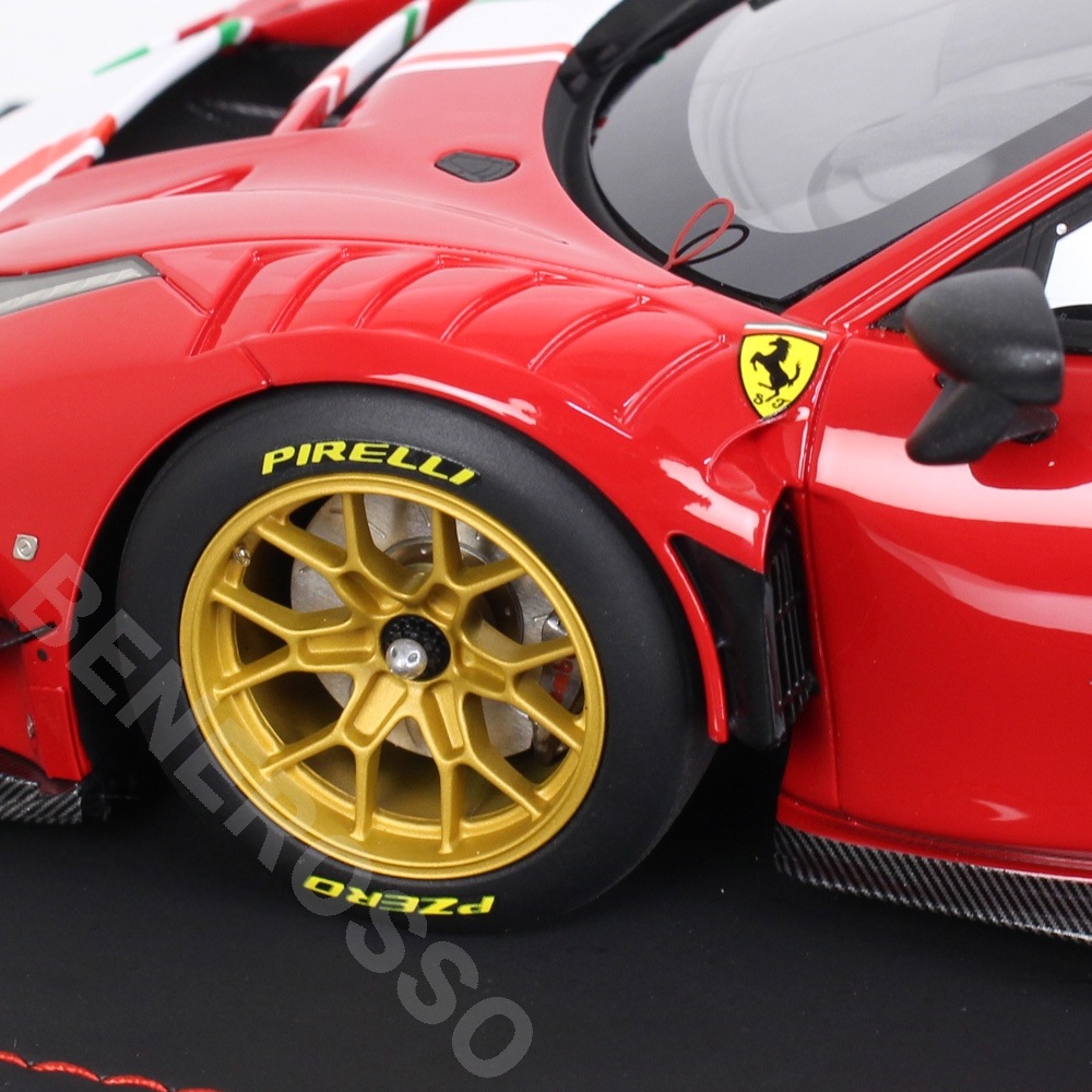 <288台限定> [BBR] 1/18 フェラーリ 488 GTB BBR P18123CV 1/18 フェラーリ 488GT3 Avus White /Carbon roof